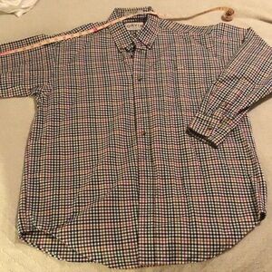 Nice Orvis men’s long sleeve shirt.
